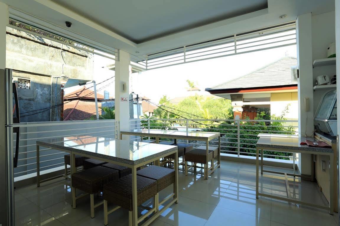 فندق Reddoorz Near Pantai Jerman كوتا المظهر الخارجي الصورة